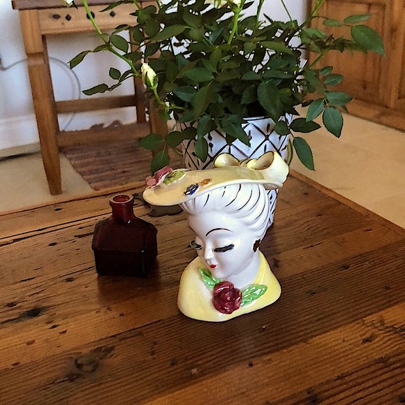 💛Rare find Mid Century Bust Vase - Picture 1 of 8